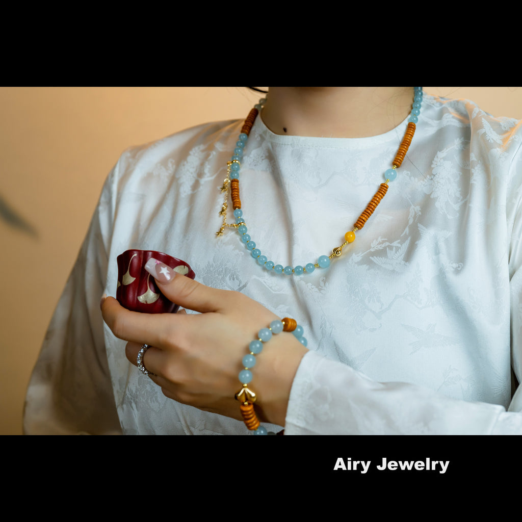 Natural Blue Chalcedony Fashion Necklace