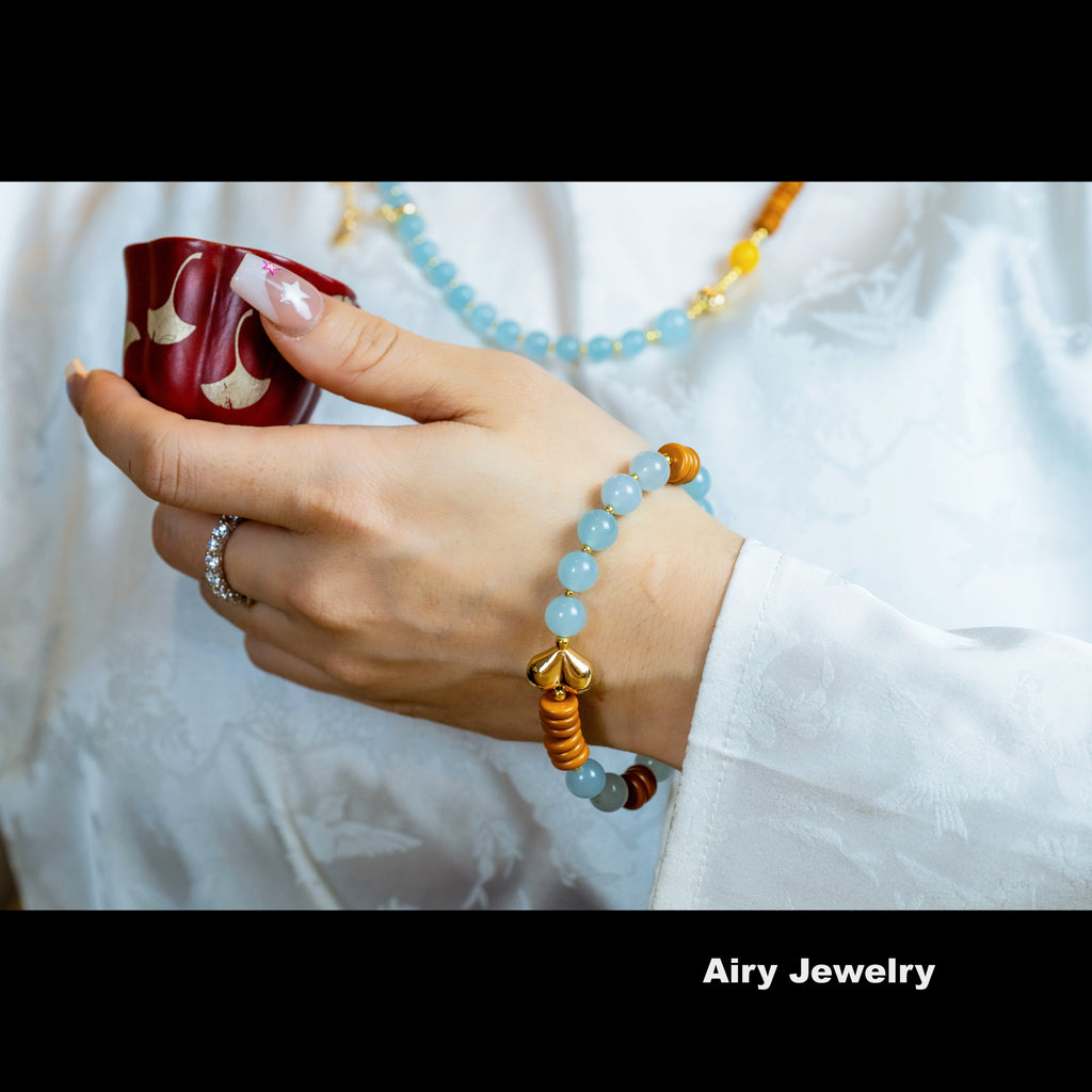 Natural Blue Chalcedony Fashion Bracelet