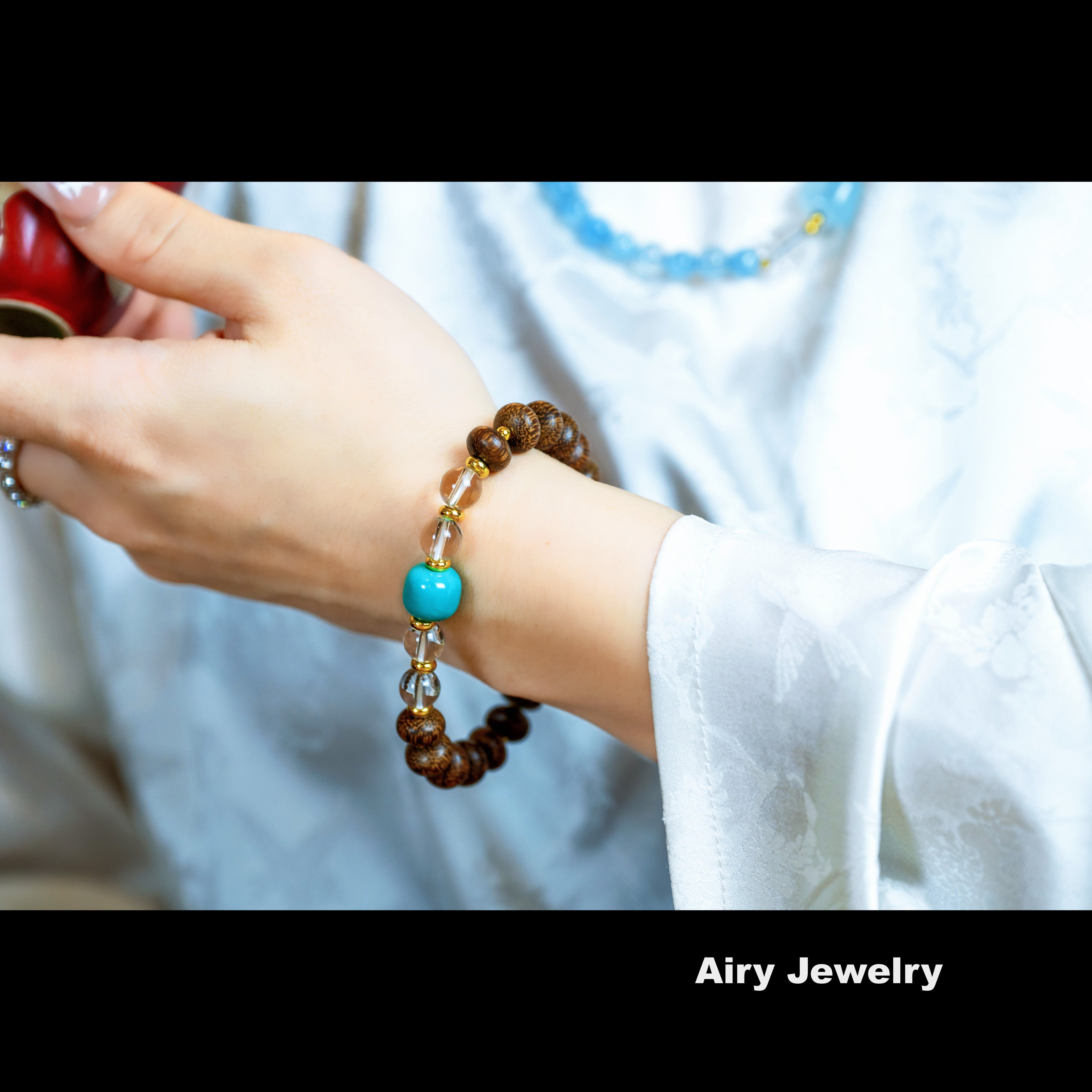 Natural chicken wing wood white crystal bracele