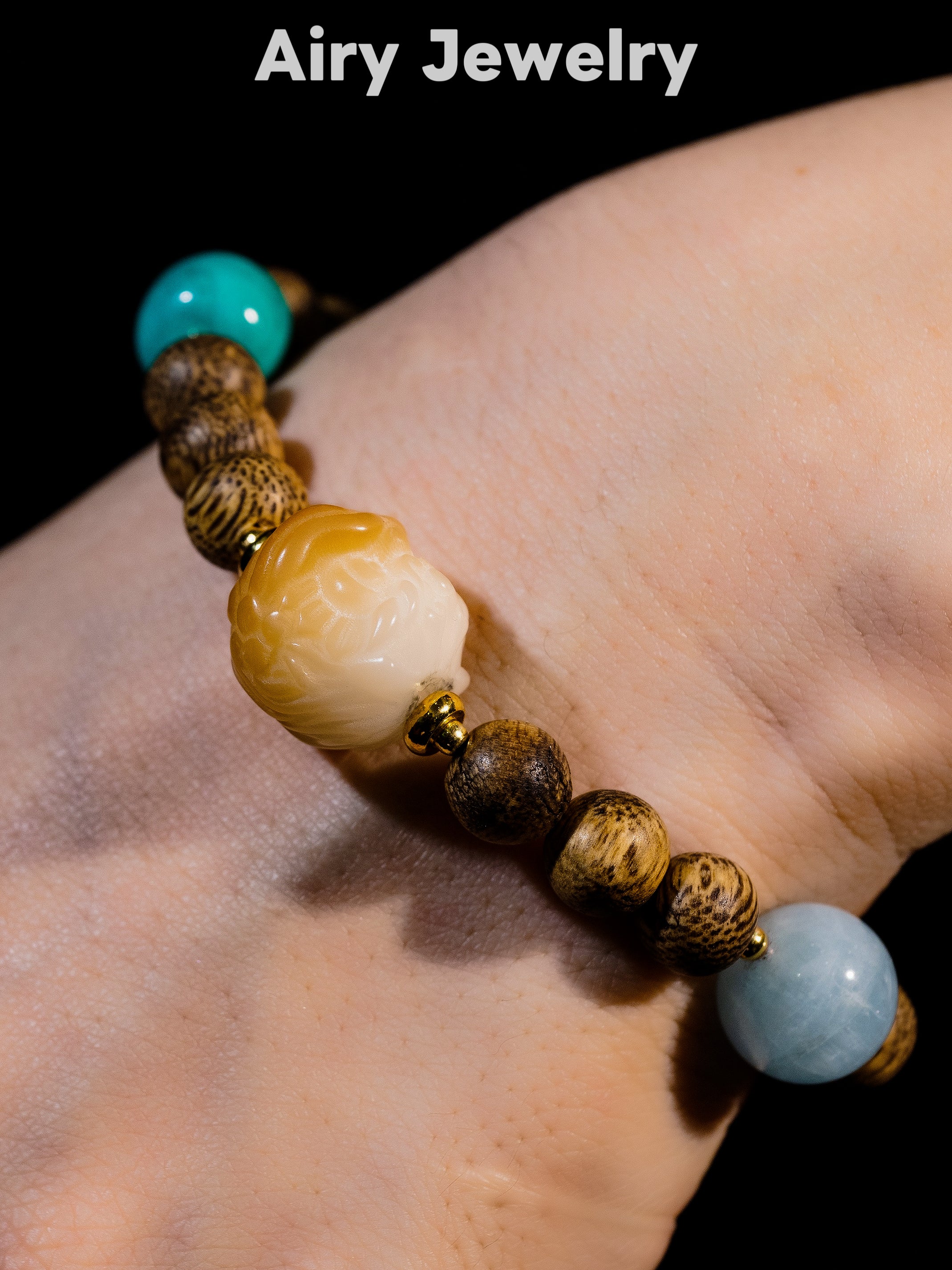 Original handmade bracelet made of agarwood gemstones