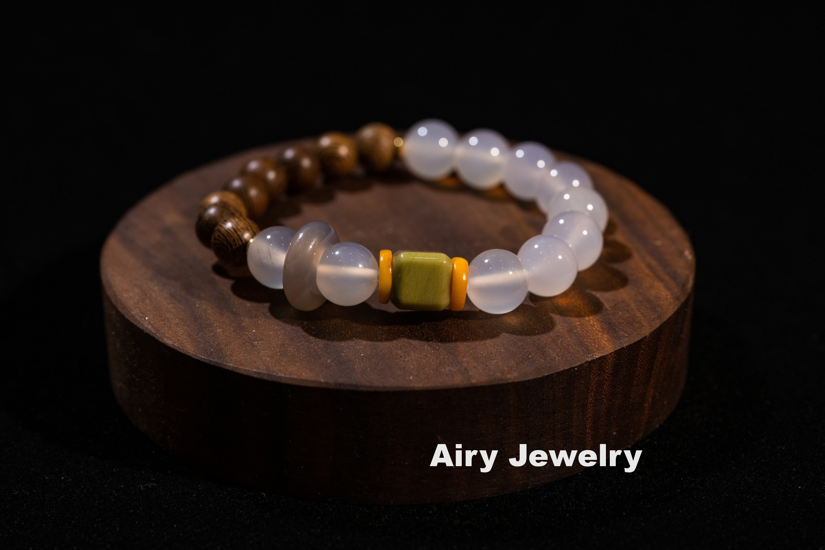 Agate and amber wood bead bracelet