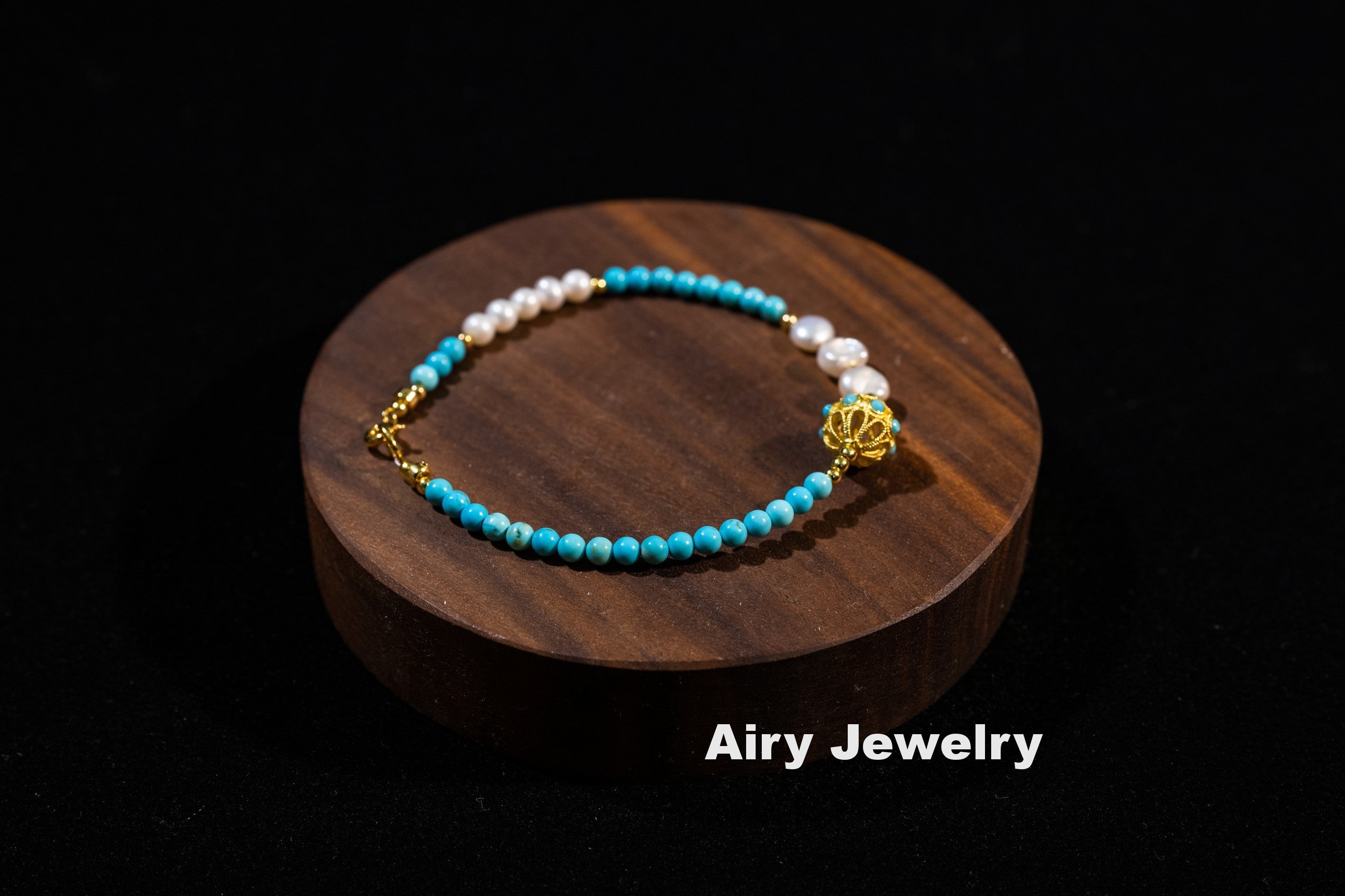 Natural magnesite pearl bracelet